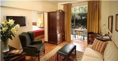 Holiday Inn Nairobi - junior suite