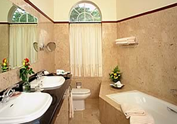 House of Waine - Room